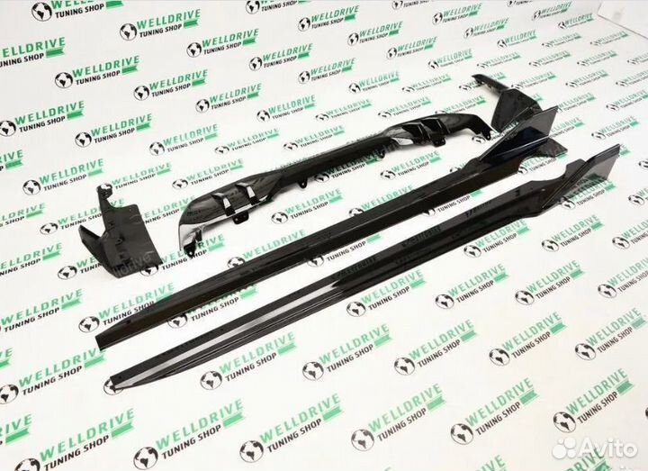 Обвес BMW X5 G05 с лезвиями порогов черный