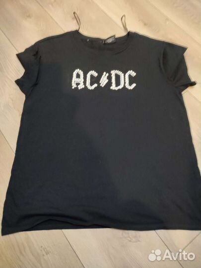 Две женские футболки AC/DC pXL