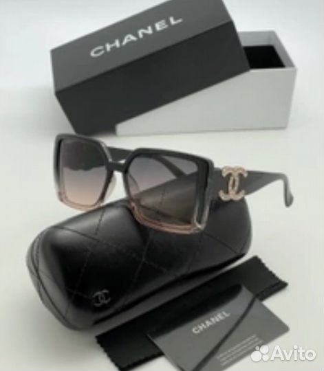 Солнцезащитные очки chanel