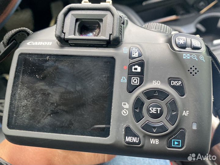 Зеркальный фотоаппарат