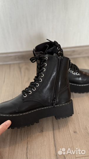 Ботинки женские