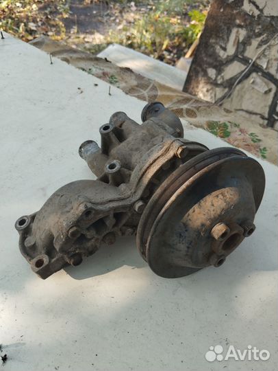 Помпа на audi 80 b3