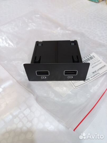 Продам абсолютно новый блок usb renault