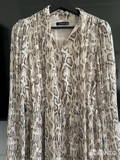 Платье Reserved 38 (питон)