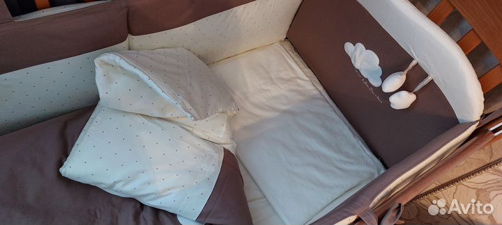 Бортики и постельное в детскую кроватку Perina