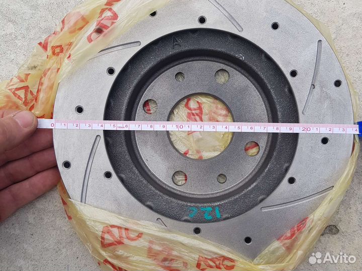 Тормозные диски на ваз /lada /Калина/ Гранта/14ка