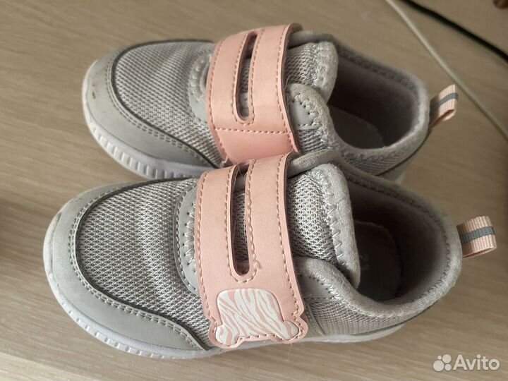 Кроссовки на девочку 23 tombi