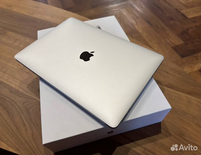 Macbook pro 13 2020 i5
