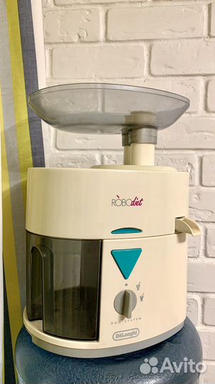 Соковыжималка Delonghi KC 400