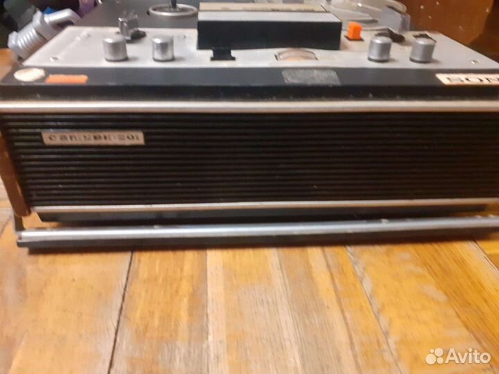 Магнитафон Сатурн 201
