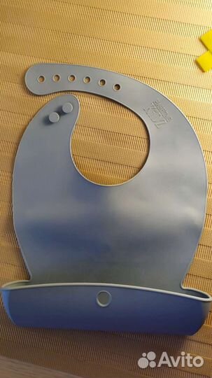 Нагрудник силиконовый