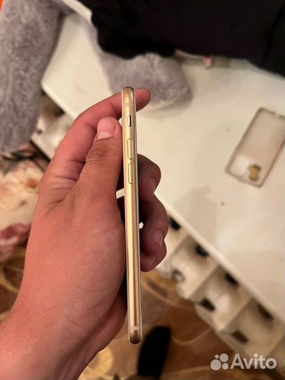 Телефон iPhone 8 126 GB