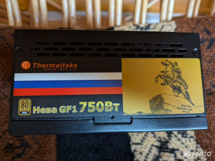Блок питания thermaltake GF1 750W