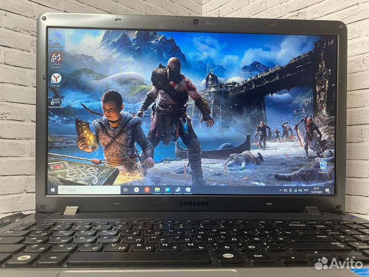 Игровой ноутбук Samsung SSD/2видеокарты/6Gb/4ядра