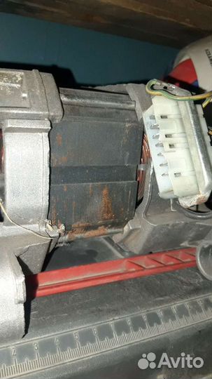 Двигататель стиральной машины