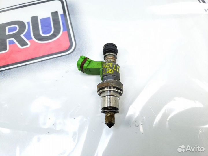 Форсунка топливная Toyota Avensis AZT250 1AZ-FSE
