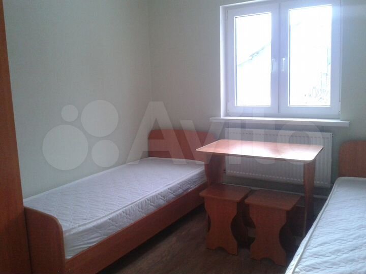 Комната 10 м² в 3-к., 1/1 эт.