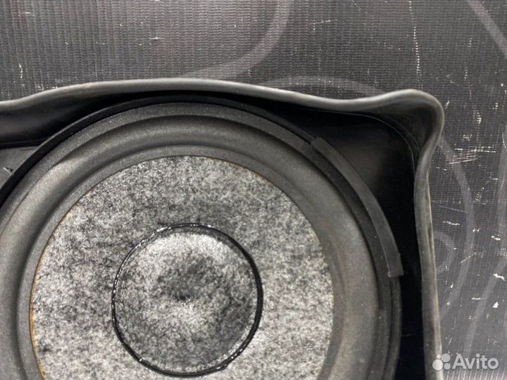 Динамик передний правый Volkswagen Touareg 7L AXQ