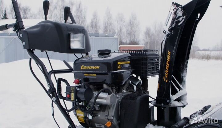 Снегоуборщик Champion ST 1170