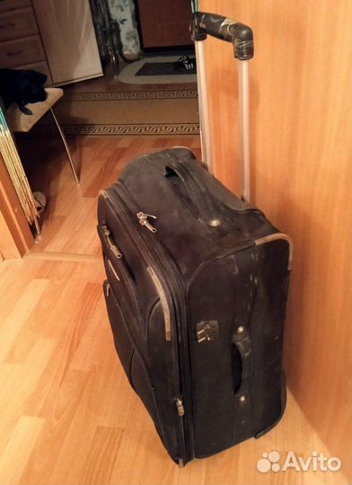 Чемодан на колёсах бу