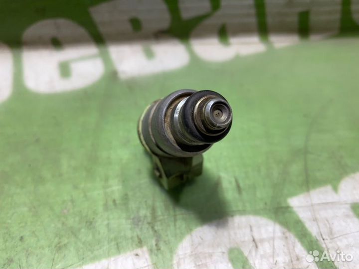 Форсунка топливная Daewoo Nexia N150 F16D3