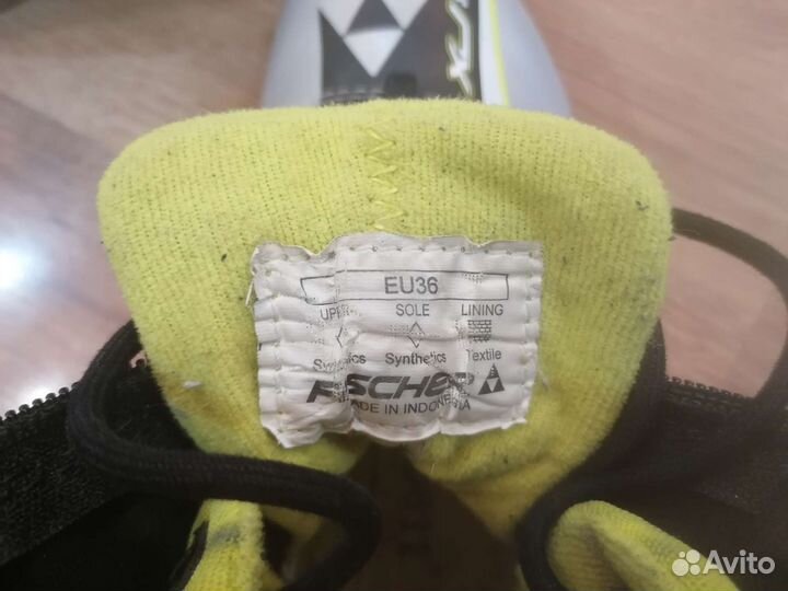 Ботинки лыжные fischer 36р и палки лыжные 130 см