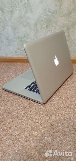 Apple MacBook Pro 15 core i7 /8Gb/SSD 180+750gb