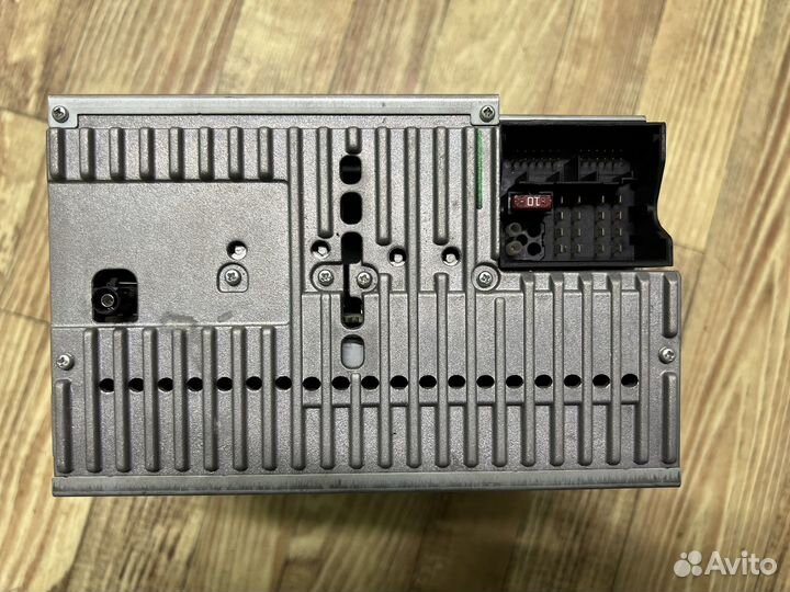 Магнитола на mercedes w211