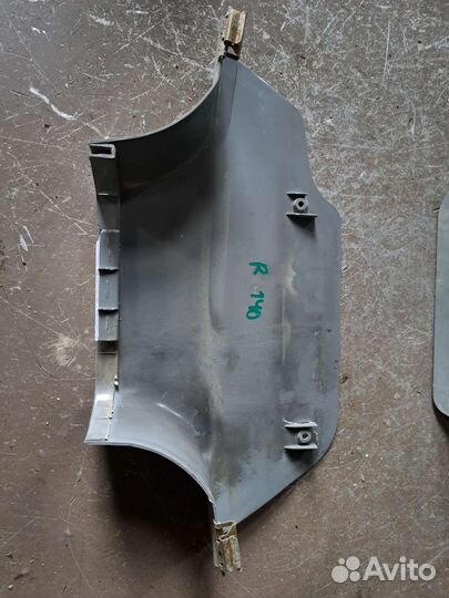 Накладка стойки Mercedes W140