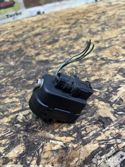Моторчик корректор фар Рено Лагуна 2