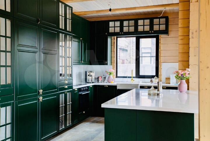 Дом 260 м² на участке 10 сот.