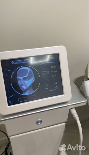 Обучение Микроигольчатый RF лифтинг