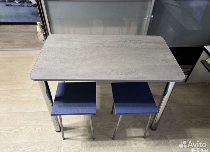 Стол кухонный Новый