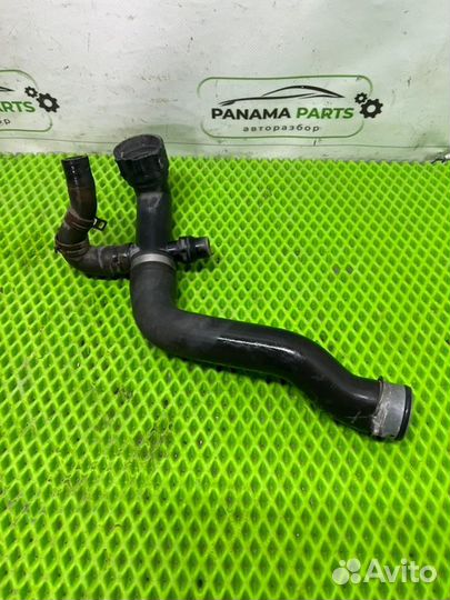 Патрубок системы охлаждения Mercedes-Benz Gl-Class