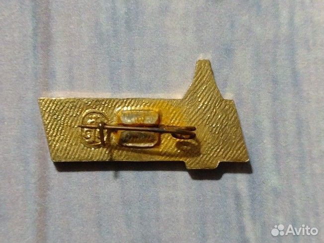 Значок СССР. Газета.Советский воин. Журналист