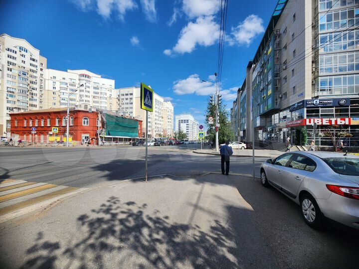 Угол Заки Валиди и Новомостовой