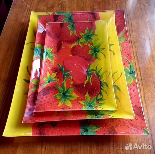 Набор декоративных стеклянных блюд