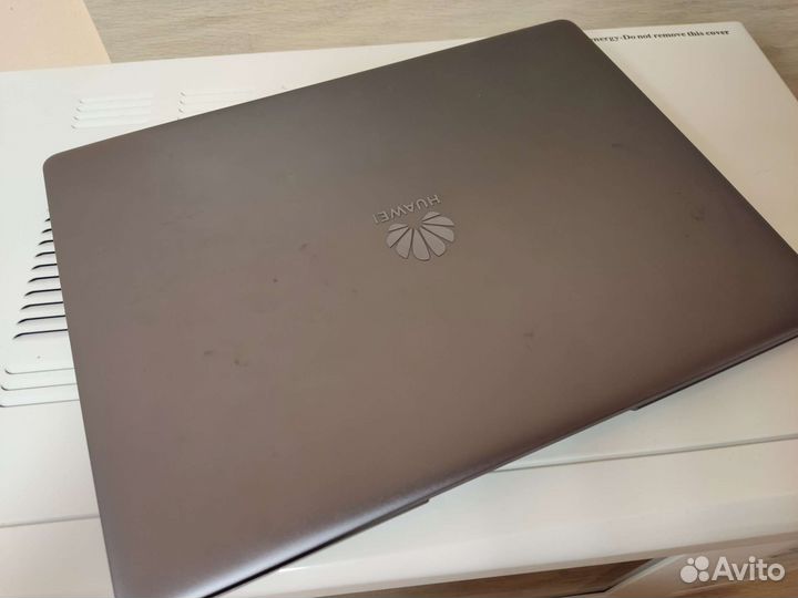 Huawei matebook 13