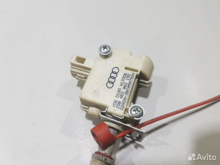 Актуатор замка лючка бензобака ауди а8 audi s8