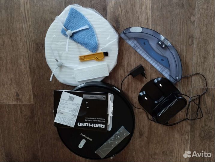 Робот пылесос с влажной уборкой,новый