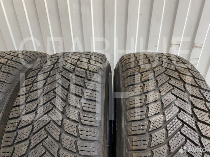 Michelin X-Ice Snow 255/40 R19 100H