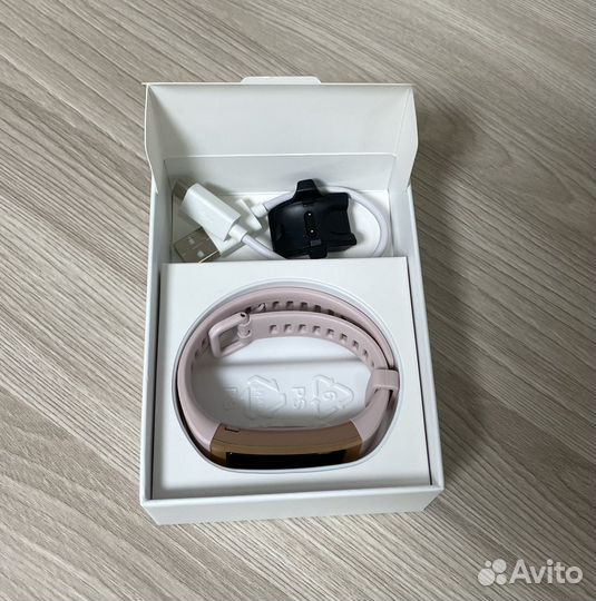 Фитнес-браслет huawei Band 4 Pro