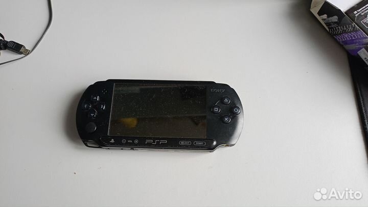 Sony PSP e 1008 прошитая
