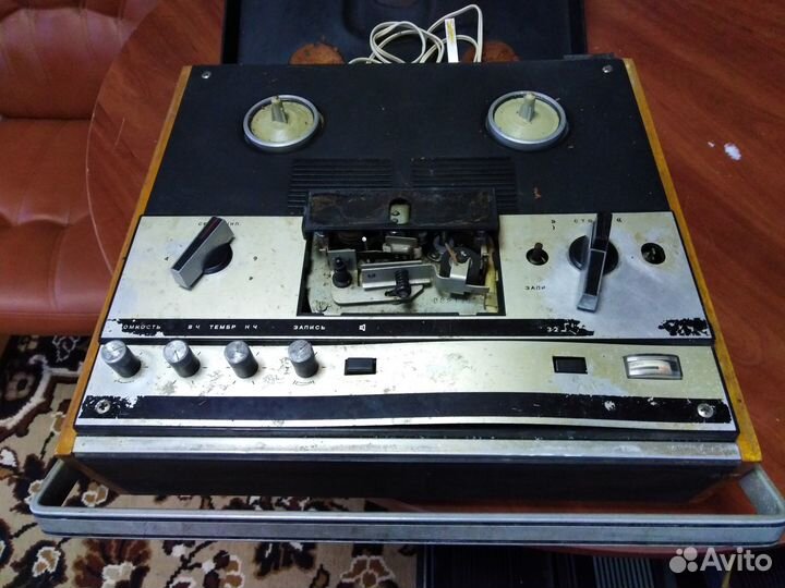 Ретро магнитофоны советского времени