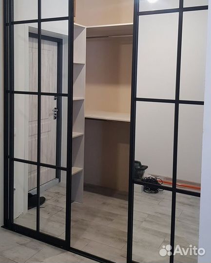 Гардеробная комната со сборкой