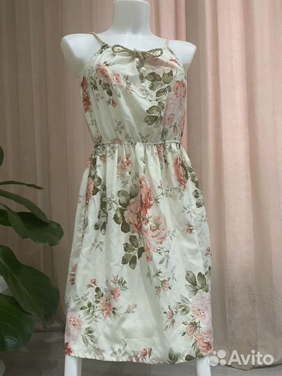 Платья 42,44