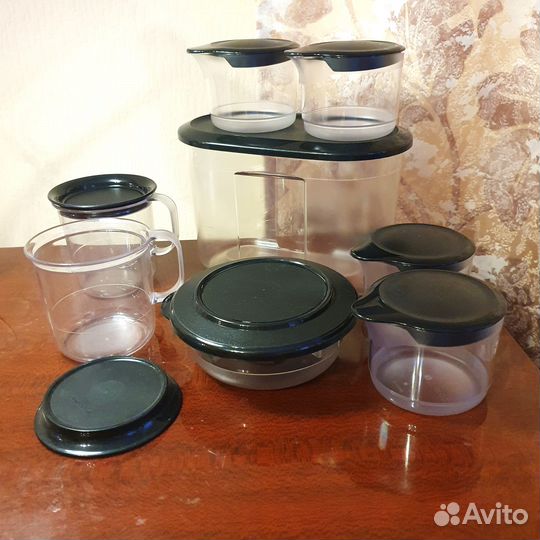 Изделия сервировочной коллекции Tupperware