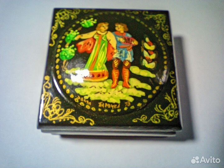 Брошь Хохлома, шкатулка Холуй, СССР