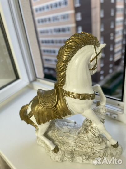 Продам Лошадь Статуэтка Орнамент Статуя