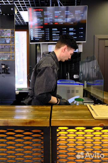 Бар-магазин с бургерами по франшизе BeerGarage